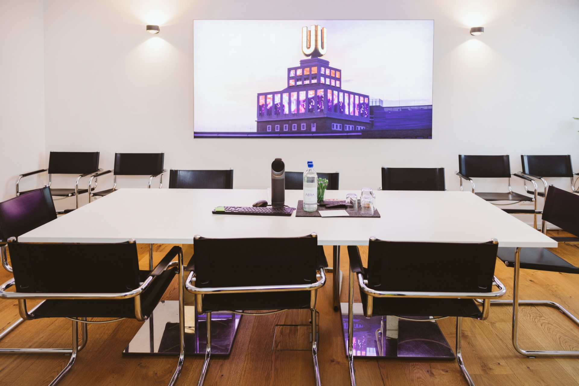 Konferenzraum für Eigentümerversammlungen - professionelle WEG-Verwaltung durch HvN